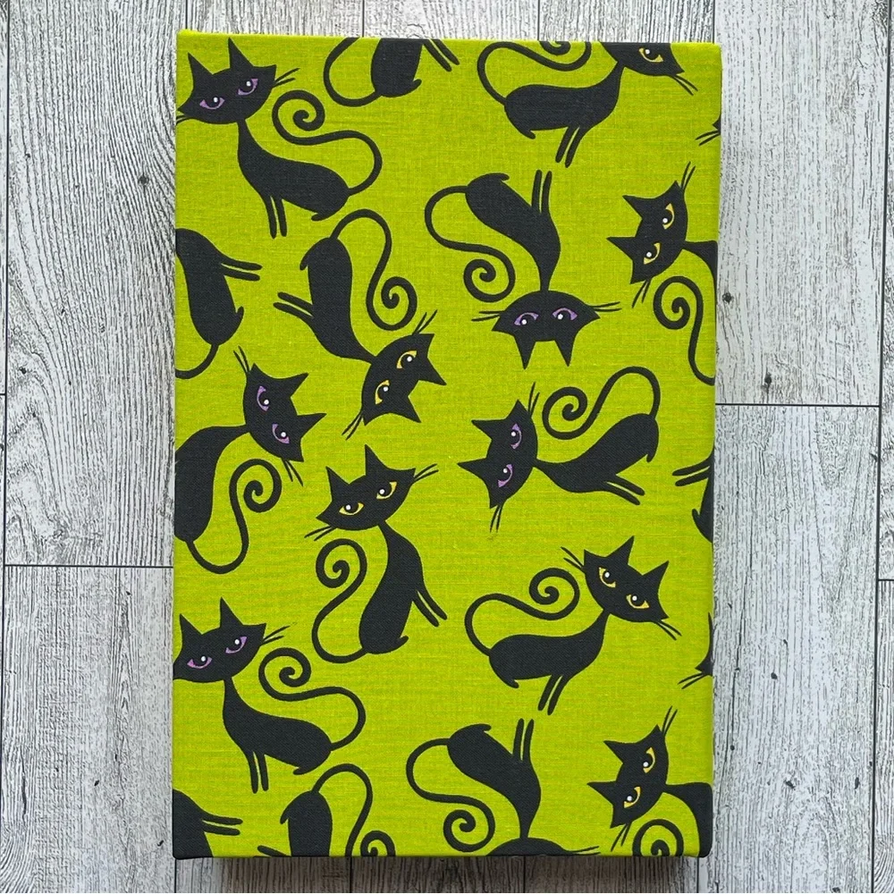 New Halloween Linen Wrapped Decorative Book Black Cats Hand-Wrapped Spooky Decor - Picture 7 of 7